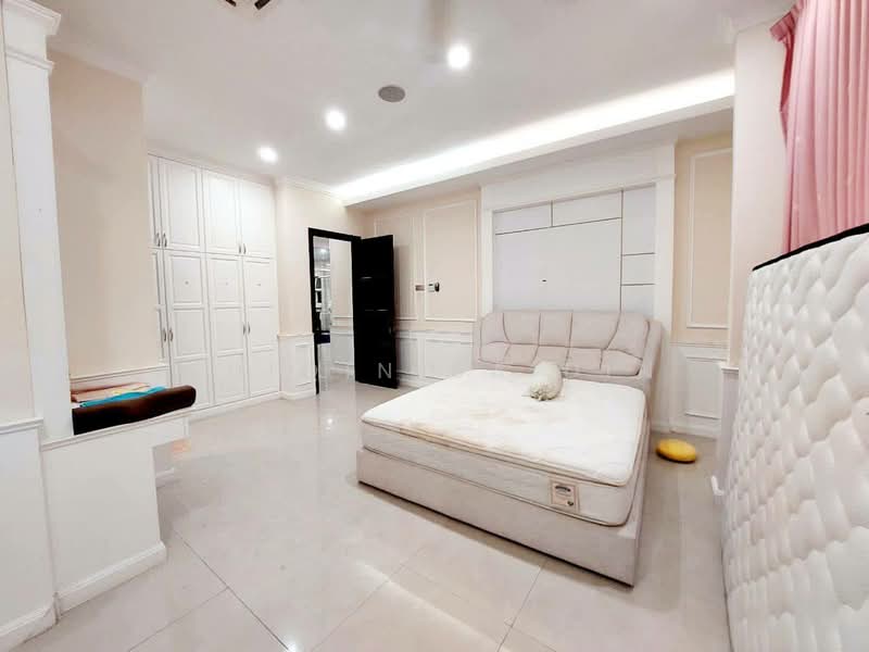 Bungalow for Sale in Bukit Jelutong (Shah Alam) - Shiqin Saidin - Bedroom - PropertyGuru.com.my