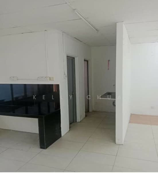 Shop for Rent in Bukit Sentosa (Rawang) - Kelly Chua - Interior - PropertyGuru.com.my