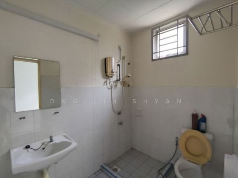 Rumah Bandar untuk Dijual di Johor Bahru (Johor) - Ong Lih Shyan - Bathroom - PropertyGuru.com.my