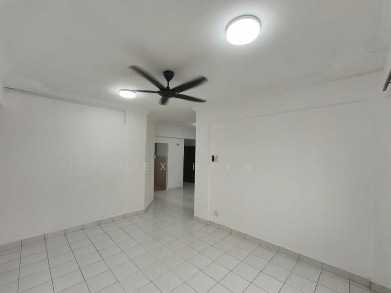 Apartment for Sale at Pangsapuri Persiaran Tanjung - Lex Hiew - PropertyGuru.com.my