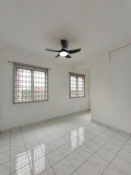 Apartment for Sale at Pangsapuri Persiaran Tanjung - Lex Hiew - PropertyGuru.com.my