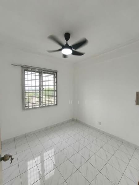 Apartment for Sale at Pangsapuri Persiaran Tanjung - Lex Hiew - PropertyGuru.com.my
