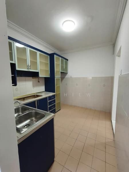 Apartment for Sale at Pangsapuri Persiaran Tanjung - Lex Hiew - PropertyGuru.com.my