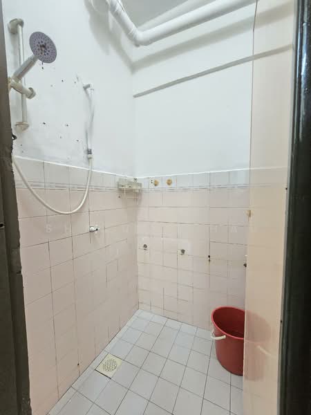 Flat for Rent at Flat Dahlia - Shalukis Hau - Bathroom - PropertyGuru.com.my