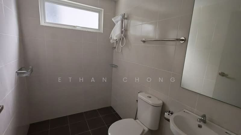 Pangsapuri untuk Dijual di Nadayu 801 - Ethan Chong - Bathroom - PropertyGuru.com.my