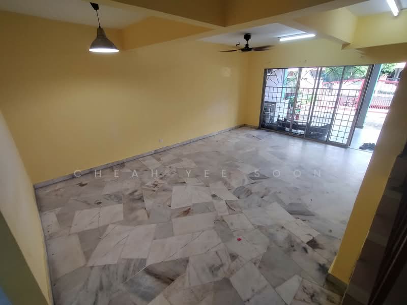 Rumah Teres 2 Tingkat untuk Disewa di Taman Sri Subang (Sunway) - Cheah Yee Soon - Living Room - PropertyGuru.com.my