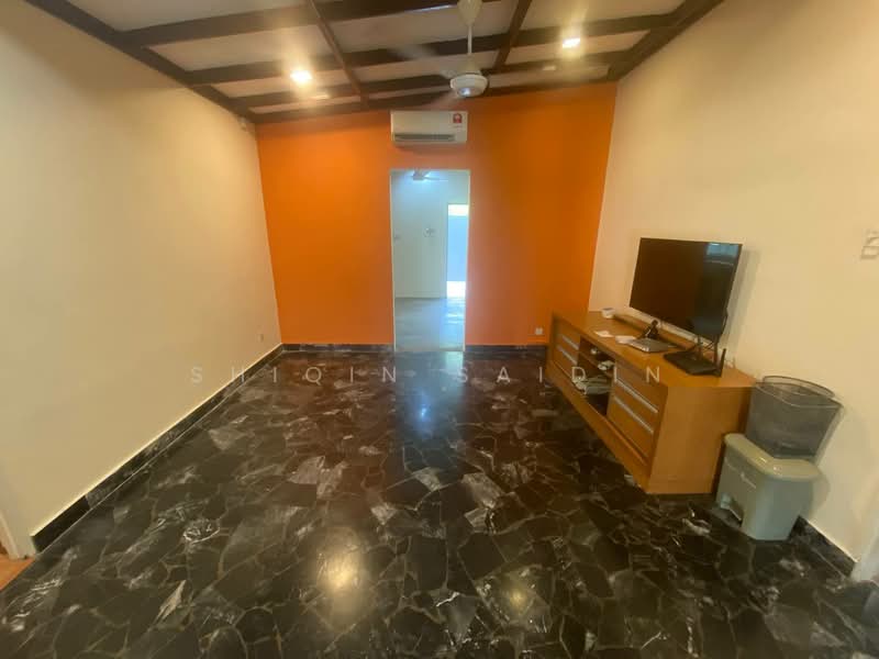 Bungalow House untuk Dijual di Seksyen 4 (Petaling Jaya) - Shiqin Saidin - Living Room - PropertyGuru.com.my