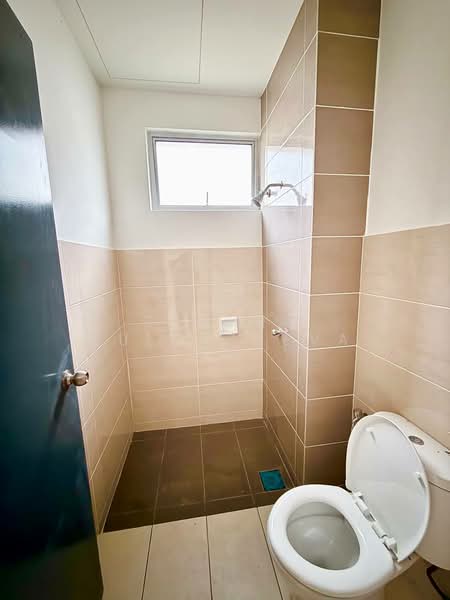 Terraced House for Sale in Beranang (Selangor) - Zarema Kulbuzheva - Bathroom - PropertyGuru.com.my