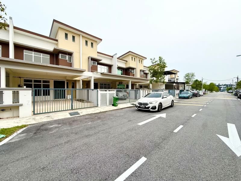 Terraced House for Sale in Beranang (Selangor) - Zarema Kulbuzheva - Exterior - PropertyGuru.com.my