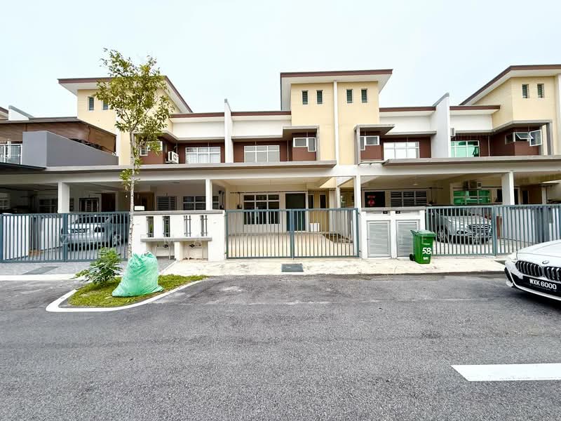 Terraced House for Sale in Beranang (Selangor) - Zarema Kulbuzheva - Exterior - PropertyGuru.com.my