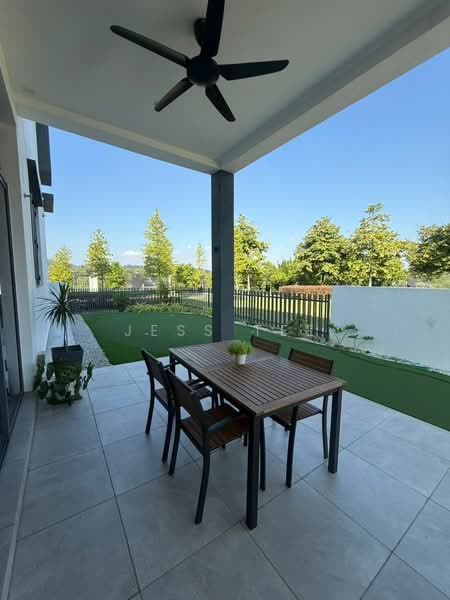 Rumah Berkembar untuk Dijual di Setia Alam (Selangor) - Jess Tee - Exterior - PropertyGuru.com.my