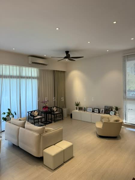 Rumah Berkembar untuk Dijual di Setia Alam (Selangor) - Jess Tee - Living Room - PropertyGuru.com.my