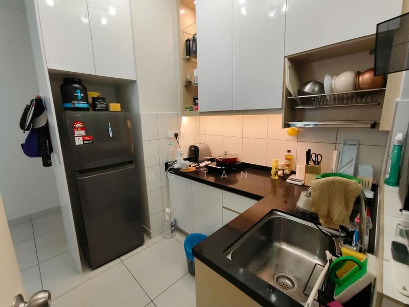 Servis Apartment untuk Dijual di Majestic Maxim - JC Tan - Kitchen - PropertyGuru.com.my