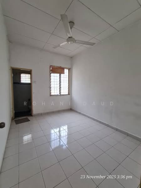 Rumah Teres 2 Tingkat untuk Disewa di Taman Bayu Permai (Rawang) - Rohani Daud - Interior - PropertyGuru.com.my