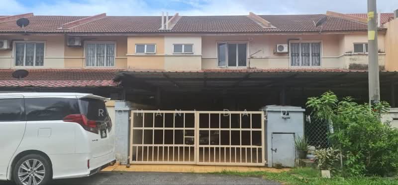 Rumah Teres 2 Tingkat untuk Disewa di Taman Bayu Permai (Rawang) - Rohani Daud - Exterior - PropertyGuru.com.my