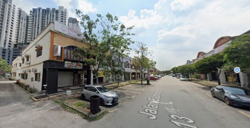 Shop / Office for Rent in Seksyen 13 (Shah Alam) - Bond Lee - Exterior - PropertyGuru.com.my