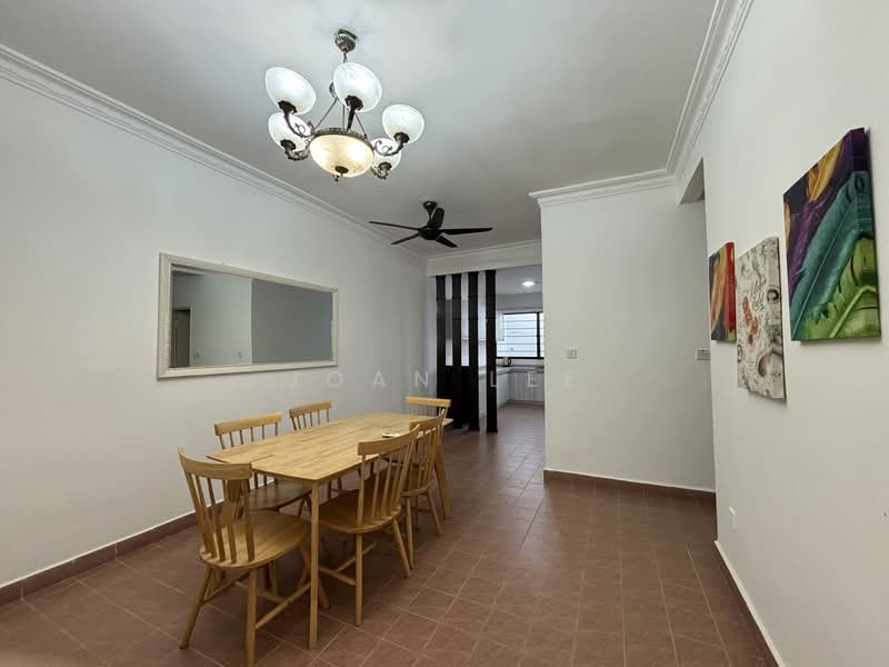 Semi-Detached House for Sale in Taman Equine (Seri Kembangan) - Joan Lee - Dining Room - PropertyGuru.com.my