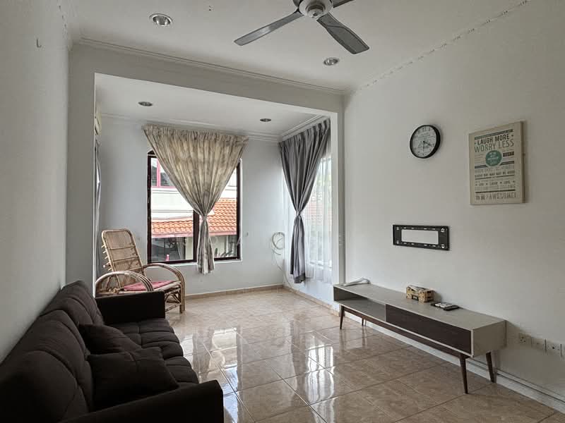 Semi-Detached House for Sale in Taman Equine (Seri Kembangan) - Joan Lee - Living Room - PropertyGuru.com.my