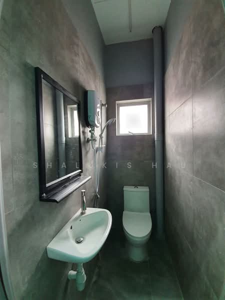 Rumah Bandar untuk Disewa di Taman Berkeley (Klang) - Shalukis Hau - Bathroom - PropertyGuru.com.my