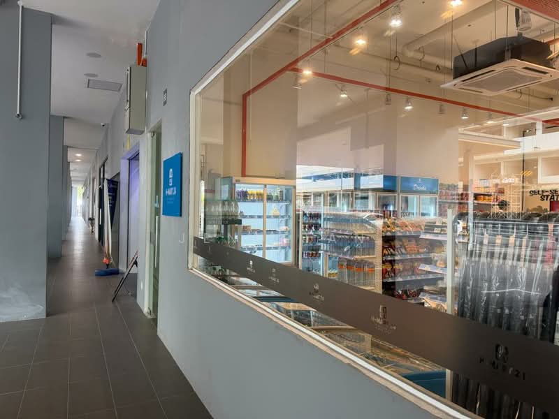 Apartment for Rent at Kenny Hill Residences - Jeno Tan - Corridor - PropertyGuru.com.my