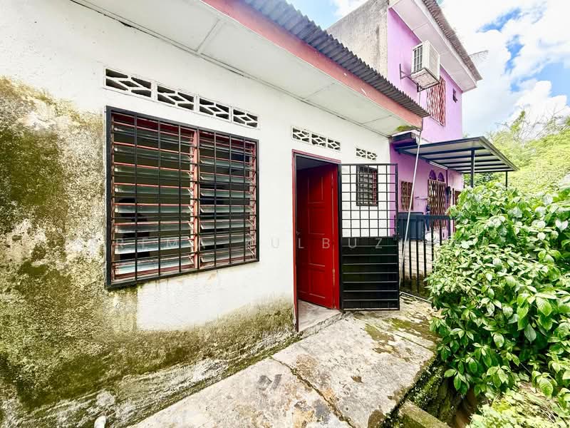 2-storey Terraced House for Sale in Taman Sri Semenyih (Semenyih) - Zarema Kulbuzheva - Exterior - PropertyGuru.com.my