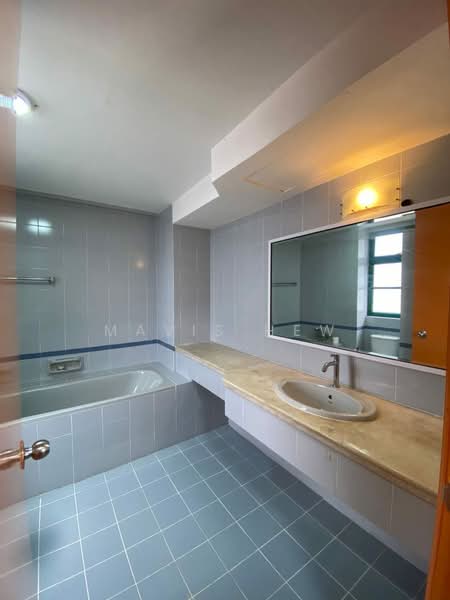 Condominium for Rent at The Straits View Condominium - Mavis Hew - Bathroom - PropertyGuru.com.my