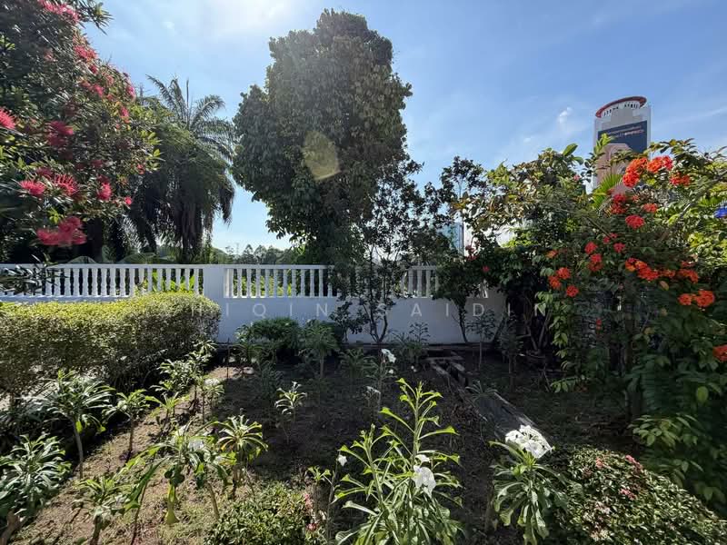 Rumah Banglo untuk Dijual di Seksyen 11 (Petaling Jaya) - Shiqin Saidin - Exterior - PropertyGuru.com.my