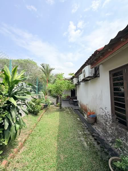 Rumah Banglo untuk Dijual di Seksyen 11 (Petaling Jaya) - Shiqin Saidin - Exterior - PropertyGuru.com.my