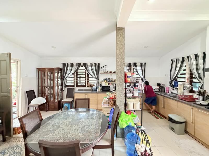Rumah Banglo untuk Dijual di Seksyen 11 (Petaling Jaya) - Shiqin Saidin - Kitchen - PropertyGuru.com.my