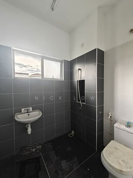 Cluster House for Rent in Taman Pulai Indah (Johor Bahru) - Nick Low - Bathroom - PropertyGuru.com.my