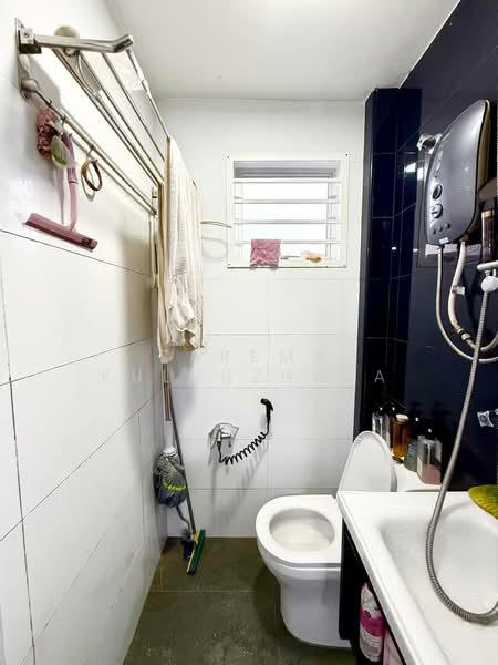 2-storey Terraced House for Sale in Taman Sri Semenyih (Semenyih) - Zarema Kulbuzheva - Bathroom - PropertyGuru.com.my