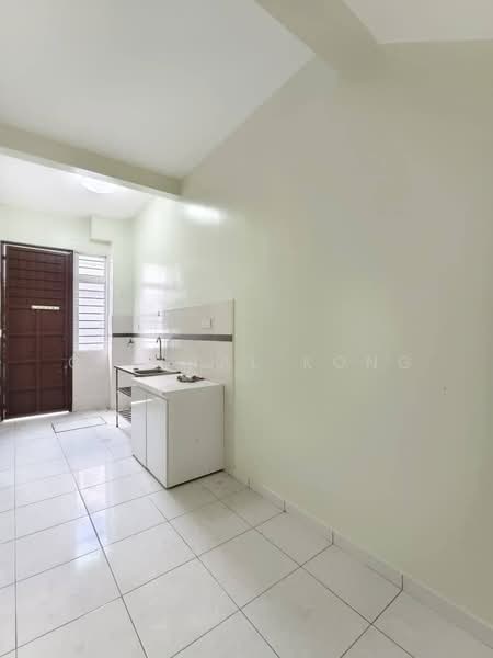 Rumah Teres 2 Tingkat untuk Dijual di Taman Setia Indah (Tebrau) - Crystal Kong - Kitchen - PropertyGuru.com.my