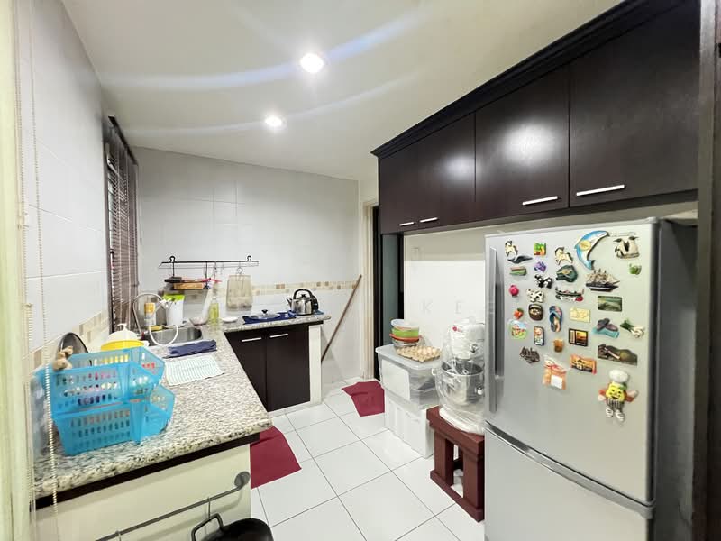 3-storey Terraced House for Sale in Taman Tasik Damai (Sungai Besi) - Jesnin Kee - PropertyGuru.com.my