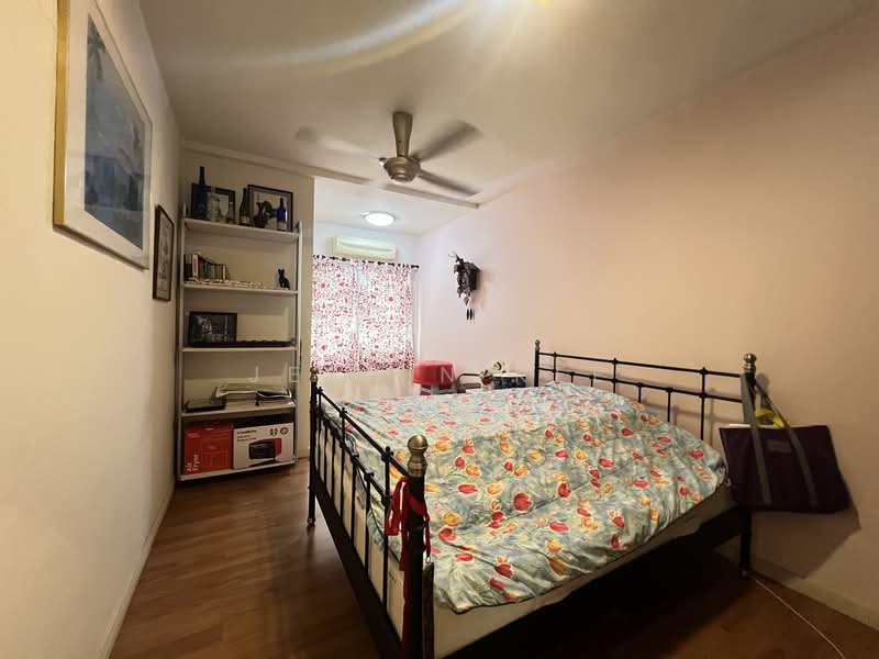3-storey Terraced House for Sale in Taman Tasik Damai (Sungai Besi) - Jesnin Kee - Bedroom - PropertyGuru.com.my
