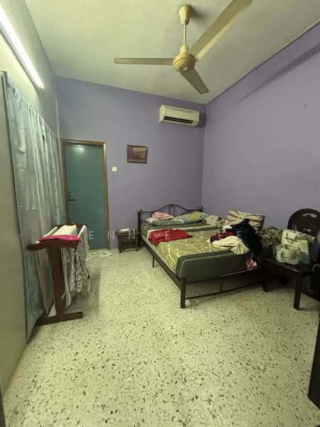 2-storey Terraced House for Sale in Changkat Jong (Perak) - Fennie Tee - Bedroom - PropertyGuru.com.my
