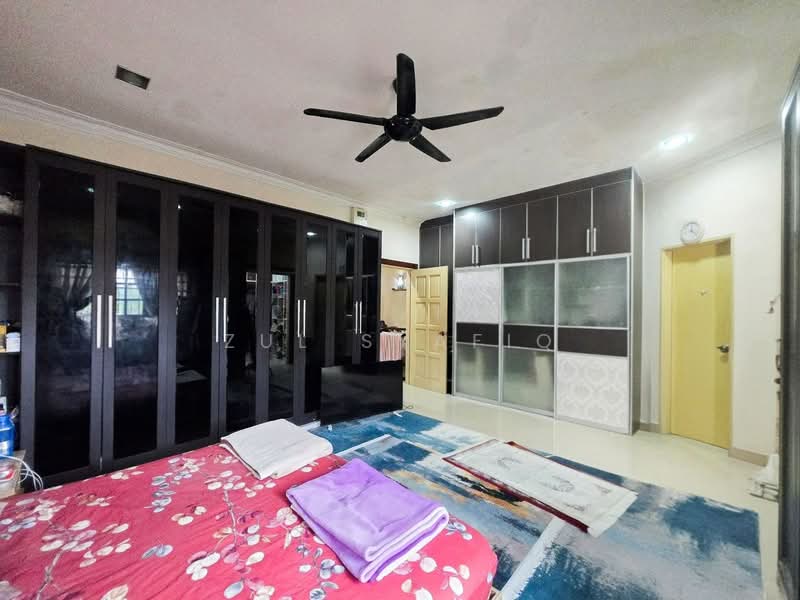 Semi-Detached House for Sale in Taman Taming Jaya (Balakong) - Zul Syafiq - Bedroom - PropertyGuru.com.my