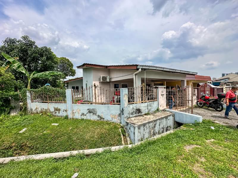 Rumah Teres 1 Tingkat untuk Dijual di Seksyen 51a (Petaling Jaya) - Shiqin Saidin - Exterior - PropertyGuru.com.my