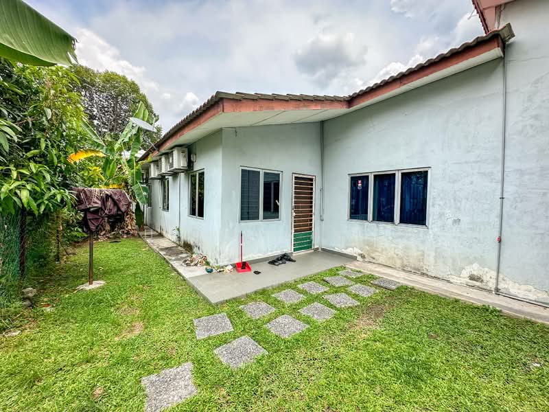 Rumah Teres 1 Tingkat untuk Dijual di Seksyen 51a (Petaling Jaya) - Shiqin Saidin - Exterior - PropertyGuru.com.my