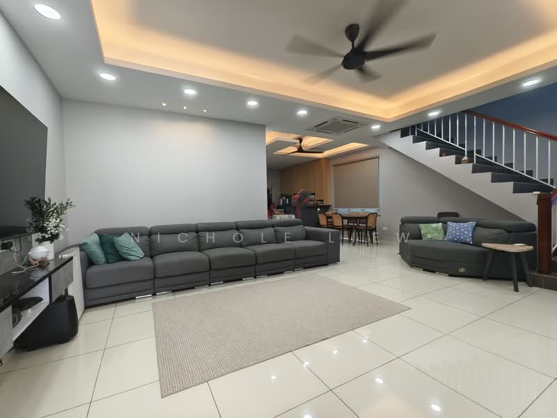 Rumah Teres 2 Tingkat untuk Dijual di Taman Tiara East (Semenyih) - Nichole Liew - Living Room - PropertyGuru.com.my