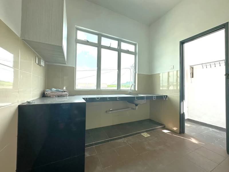 Townhouse for Sale in Taman Semenyih Mewah (Semenyih) - Nichole Liew - Kitchen - PropertyGuru.com.my