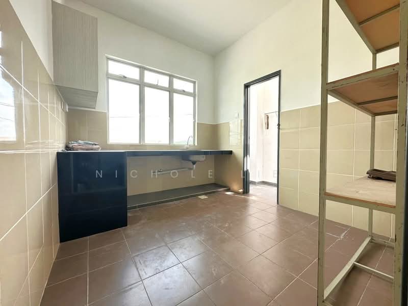 Townhouse for Sale in Taman Semenyih Mewah (Semenyih) - Nichole Liew - Kitchen - PropertyGuru.com.my