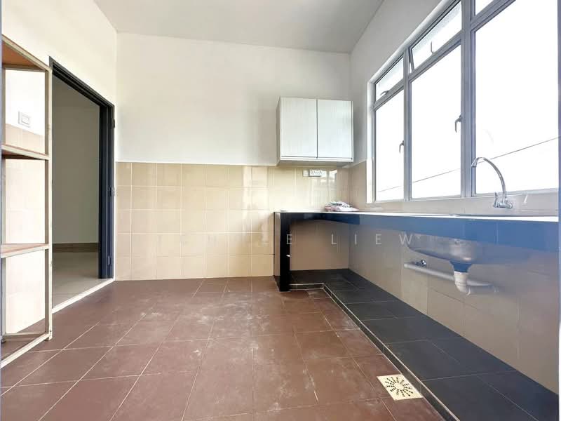 Townhouse for Sale in Taman Semenyih Mewah (Semenyih) - Nichole Liew - Kitchen - PropertyGuru.com.my