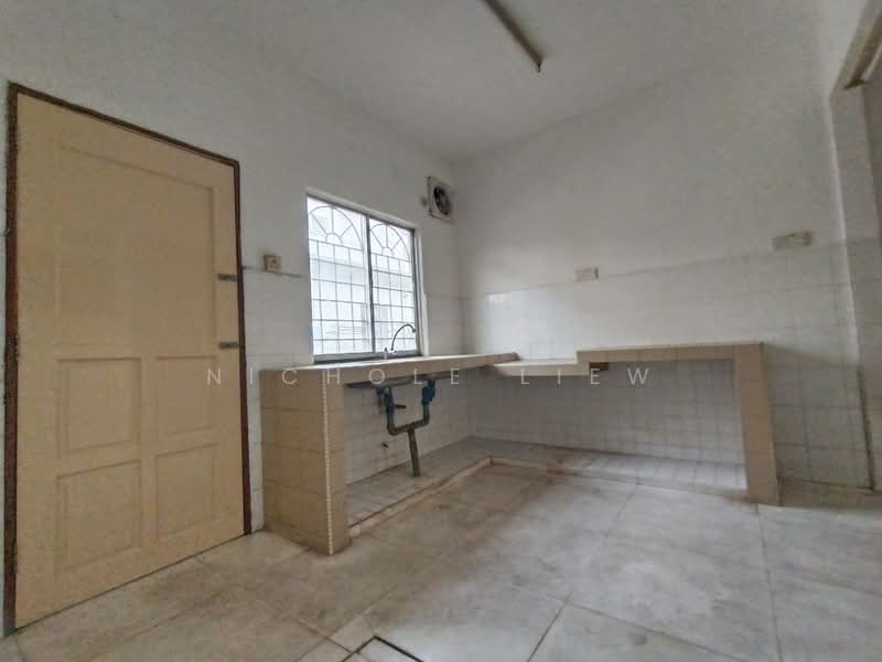 Rumah Teres 2 Tingkat untuk Dijual di Taman Putra Kajang (Kajang) - Nichole Liew - Kitchen - PropertyGuru.com.my