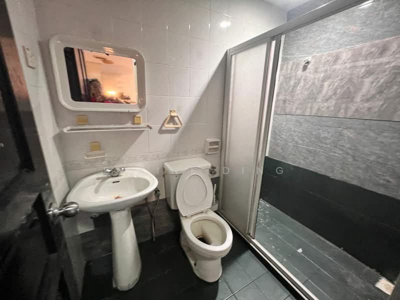 Townhouse for Sale in Country Heights (Kajang) - Elaine Ding - Bathroom - PropertyGuru.com.my