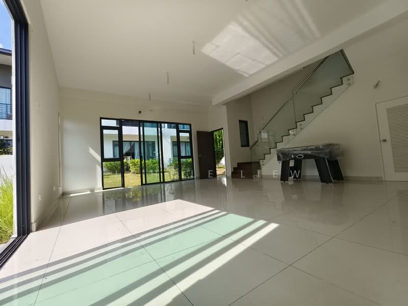Rumah Teres 2 Tingkat untuk Dijual di Kajang (Selangor) - Nichole Liew - Living Room - PropertyGuru.com.my