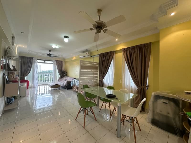 Kondominium untuk Dijual di Menara Greenview - Elaine Lee - Living Room - PropertyGuru.com.my