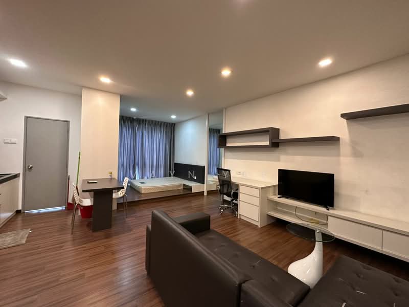 Servis Apartment untuk Disewa di Silk Sky - Vayn Yap - Living Room - PropertyGuru.com.my