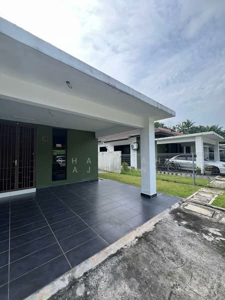 Semi-Detached House for Sale in Ijok (Selangor) - SHAMSIAH AJMAIN - Exterior - PropertyGuru.com.my