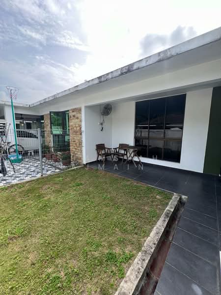 Semi-Detached House for Sale in Ijok (Selangor) - SHAMSIAH AJMAIN - Exterior - PropertyGuru.com.my