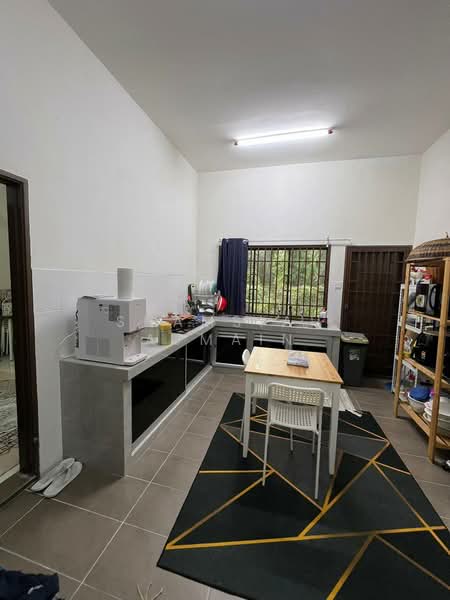 Semi-Detached House for Sale in Ijok (Selangor) - SHAMSIAH AJMAIN - Kitchen - PropertyGuru.com.my